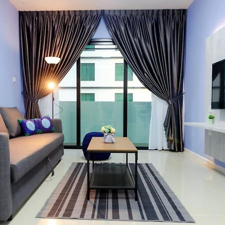 Cozy & High Floor Suite In Suasana Jb 15, Views Johor Bahru Exterior photo
